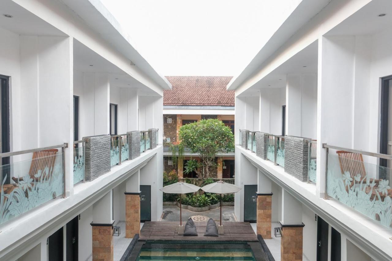 Guyana Hotel Kuta  Exterior photo